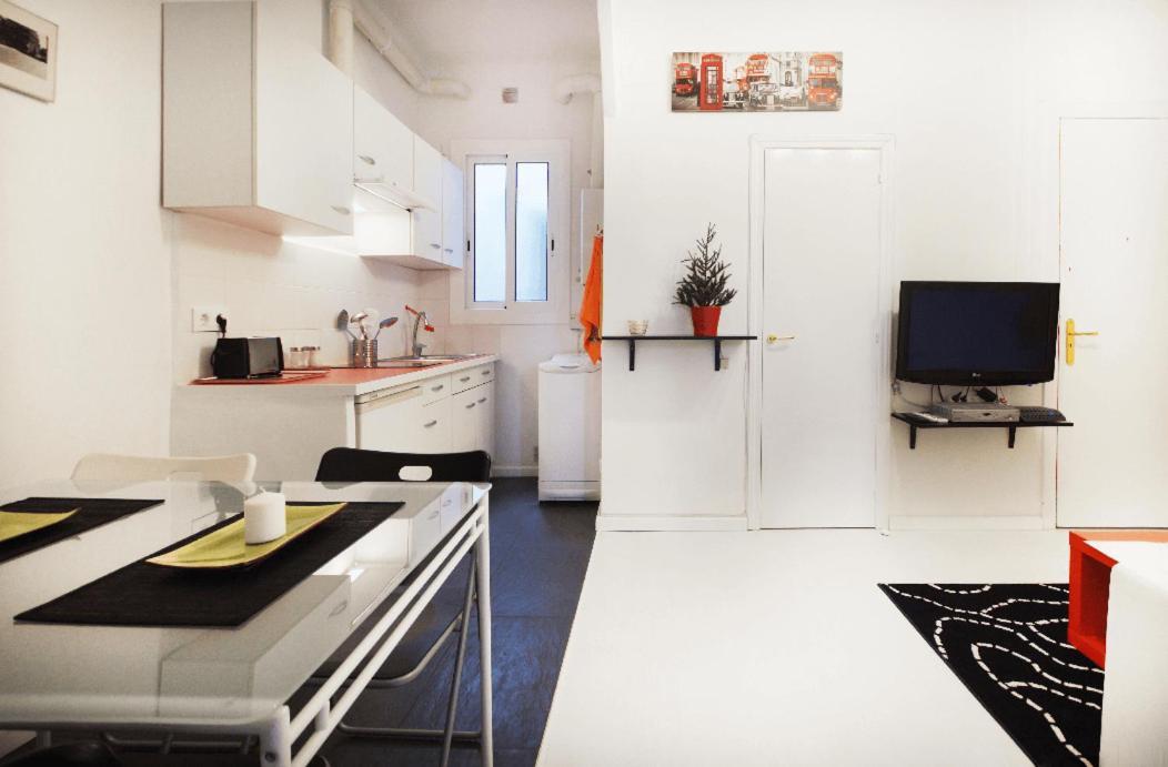 Place Diputacio Apartment *