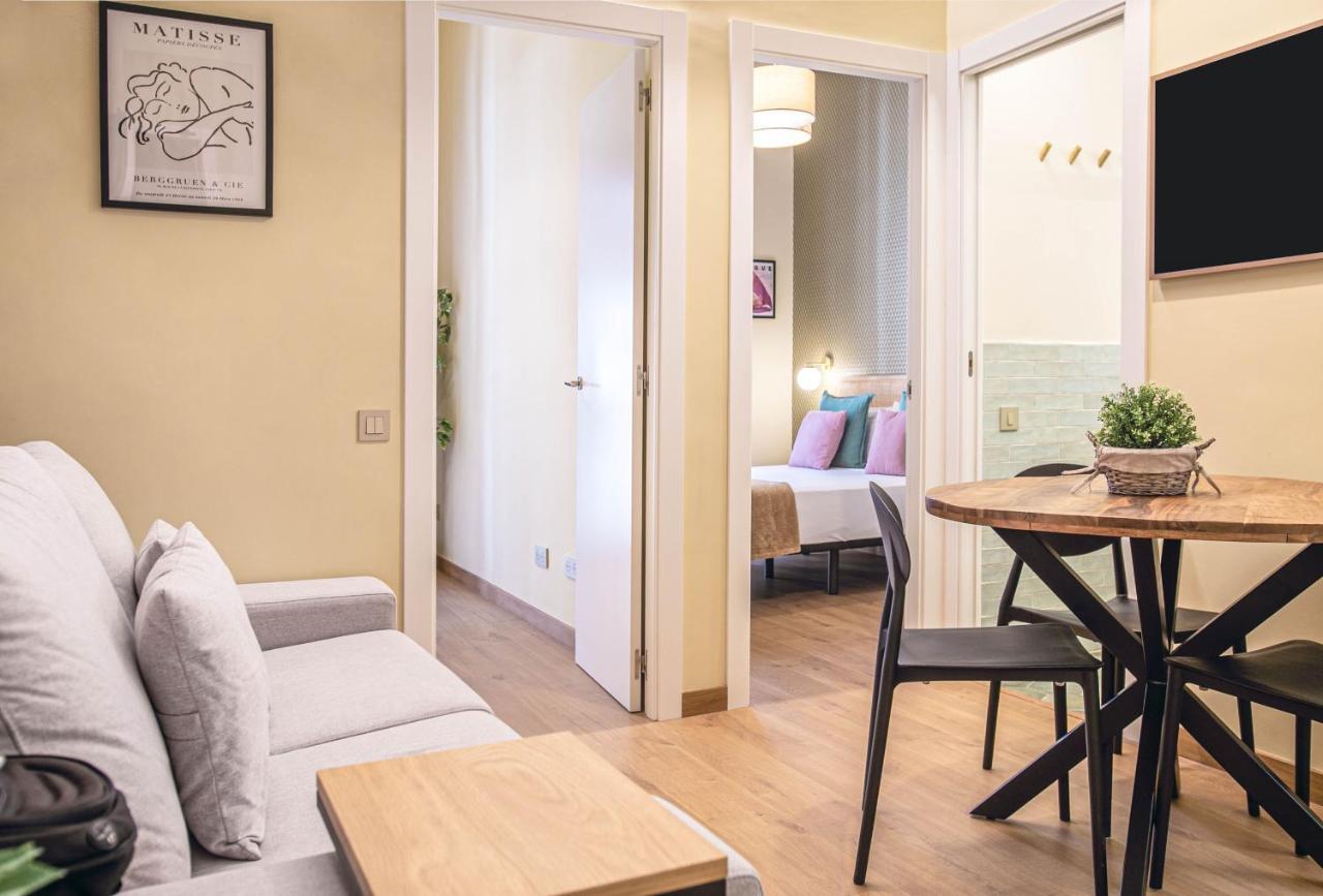 Place Diputacio Apartment *