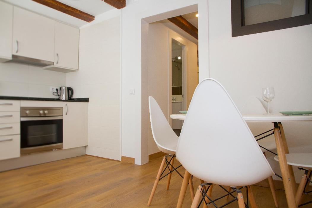 Place Diputacio Apartment